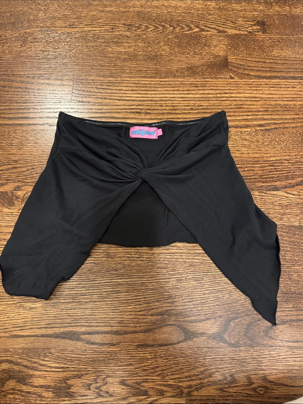 Edikted Black Twist Front Crop Top